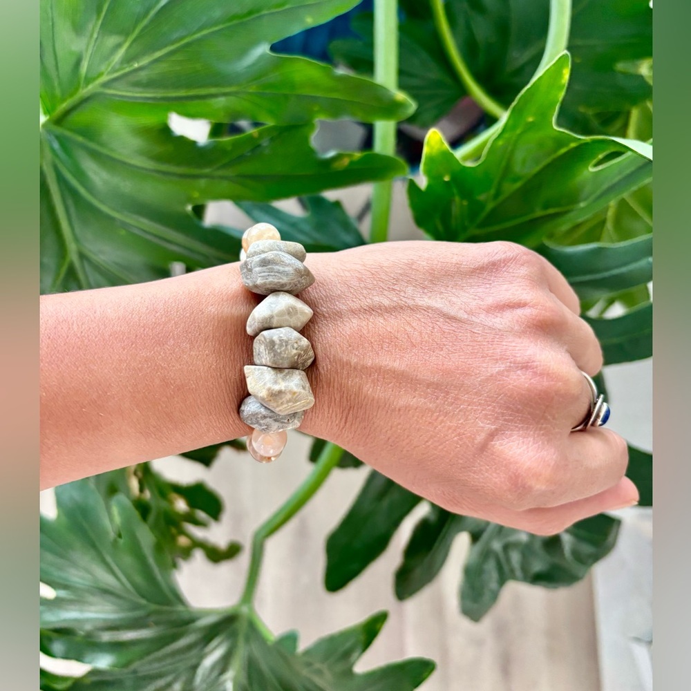 Coral Fossil, Agate & Labradorite  – Ancient Wisdom, Inner Balance & Intuition